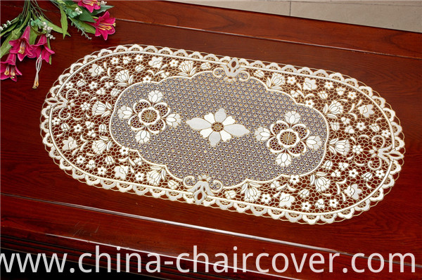 40*84cm PVC Vinyl Lace Gold Placemat